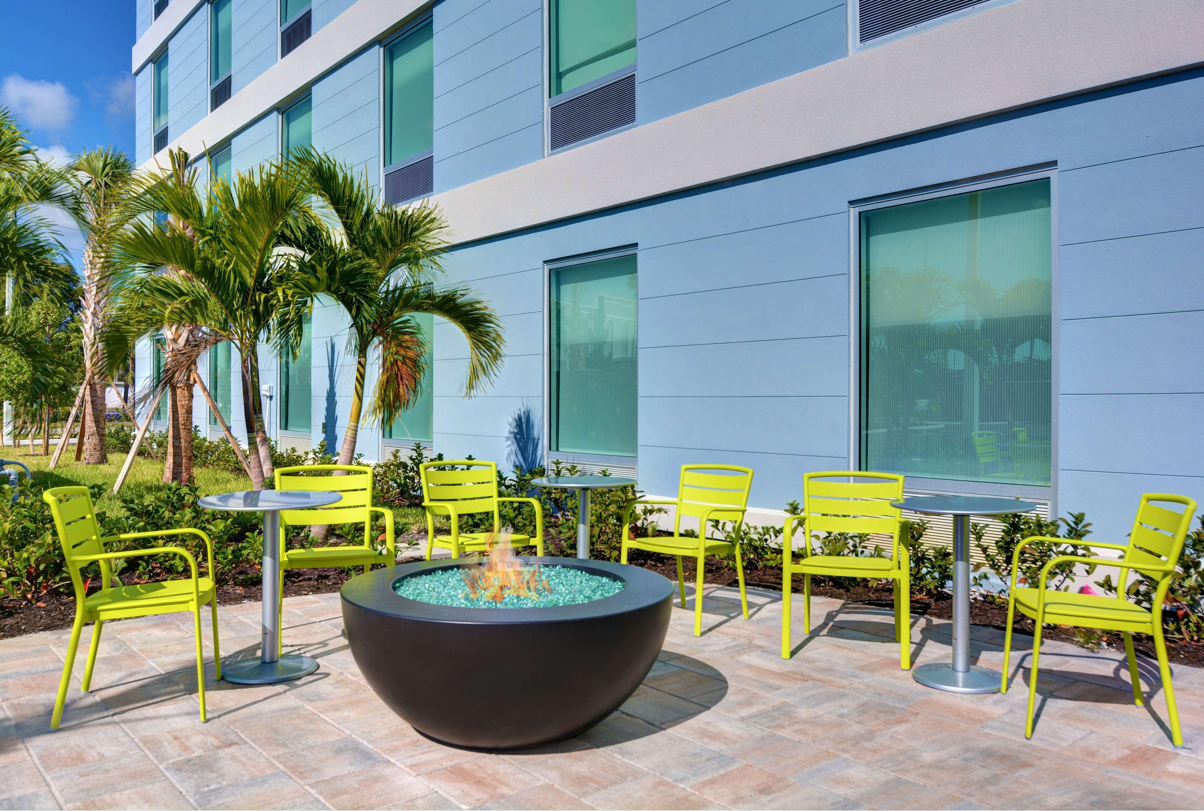 Home2 Suites By Hilton Fort Myers Colonial Blvd المظهر الخارجي الصورة